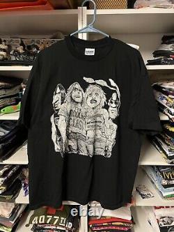 Chemise unique à couture simple des années 90 avec des motifs vintage de Nirvana, Nine Inch Nails, Rolling Stones et Grunge.