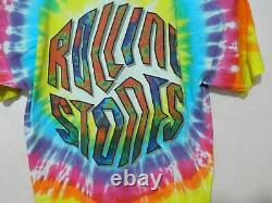 Le t-shirt vintage à motif tie-dye des Rolling Stones de 1994 à couture unique.